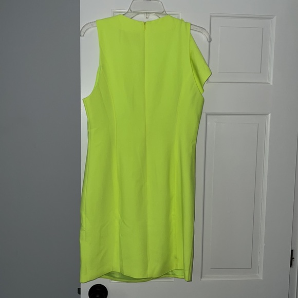 NWT neon green cocktail dress with ruffle - Picture 3 of 3